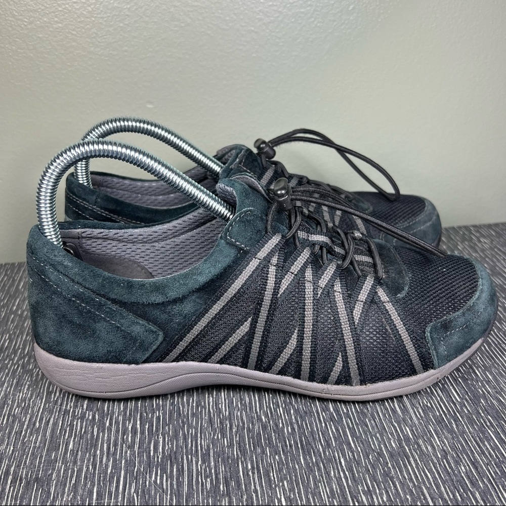 Dansko Black Suede Honor Sneakers Women’s Shoes Drawstring Low Top Size 7.5W 38W
